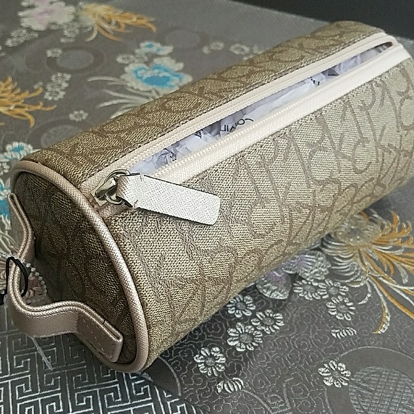 Calvin Klein Handbags - Calvin Klein Bag
